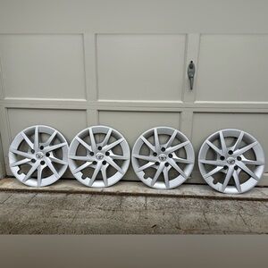 2012 to 2017 Toyota Prius V Wheel Cover Hubcaps 16” 10 spoke (4)
